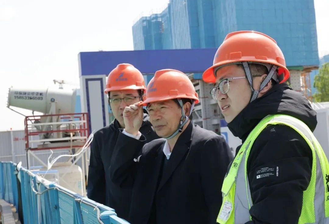 集团公司领导到各在建项目督导检查极端天气安全防范工作